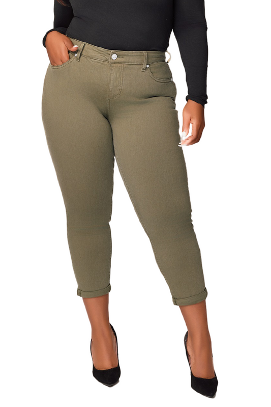 Color Mid Rise Boyfriend pants in rolled 25.5" Inseam - Evergreen