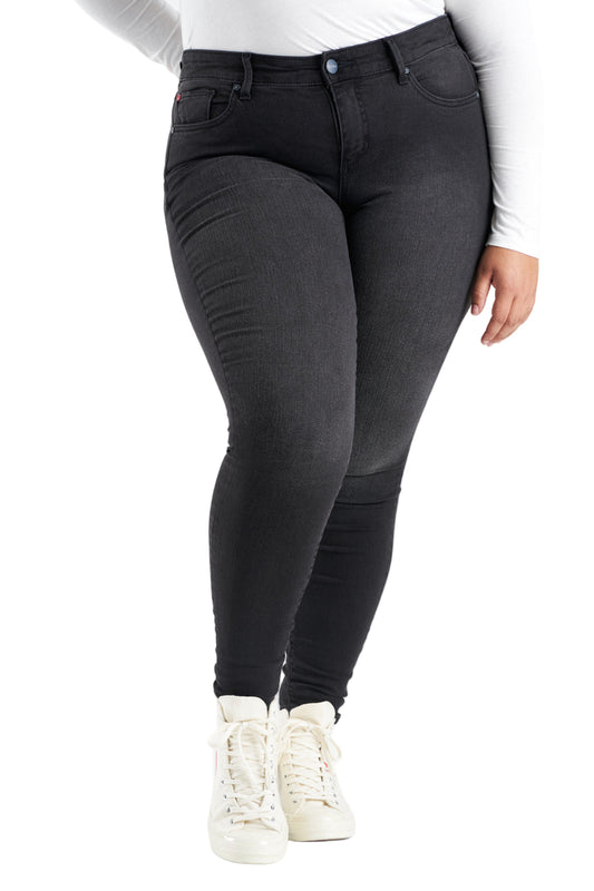 Black denim Mid Rise Skinny in 29" inseam - Ballarie