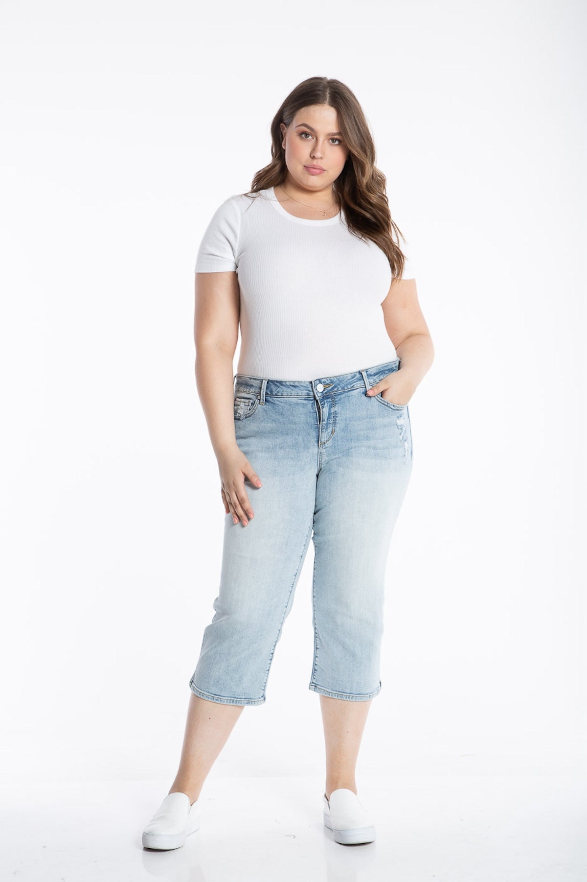 Denim Mid Rise Straight Crop with Slit in 22.5" inseam - Louise