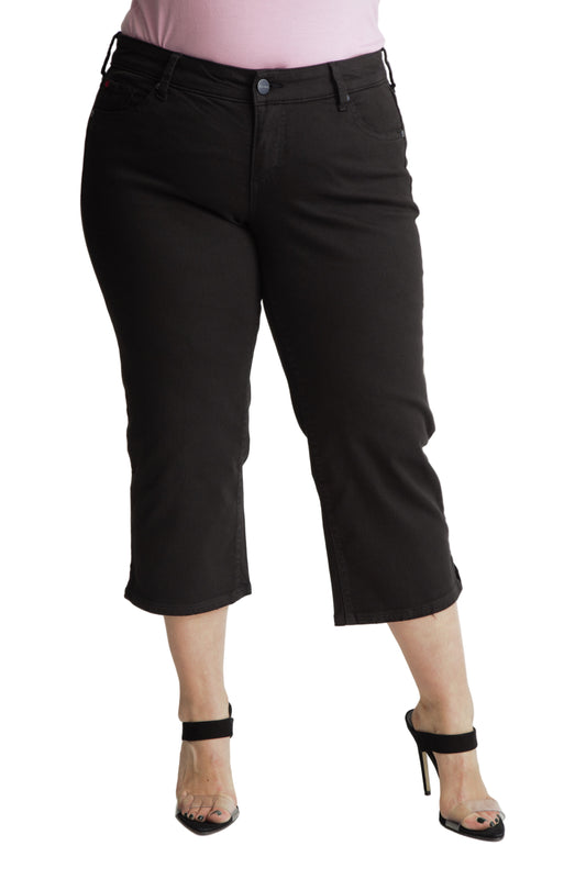 Color Mid Rise Crop with side vents in 25" inseam - Solid Black
