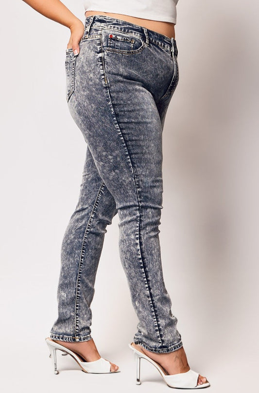 Denim High Rise Skinny in 31" Inseam - Hadley