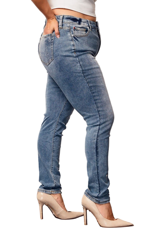 Denim High Rise Skinny in 31" Inseam - Melody