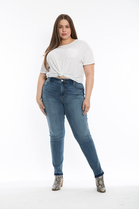 Denim High Rise Boyfriend shadow hem wash in 28" inseam - Kamila