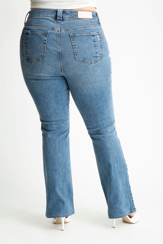 Denim high rise bootcut in 32" inseam - Evelyn