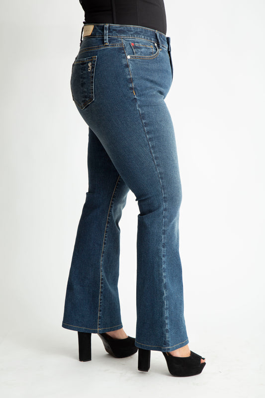 Denim high rise bootcut in 32" inseam - Luna