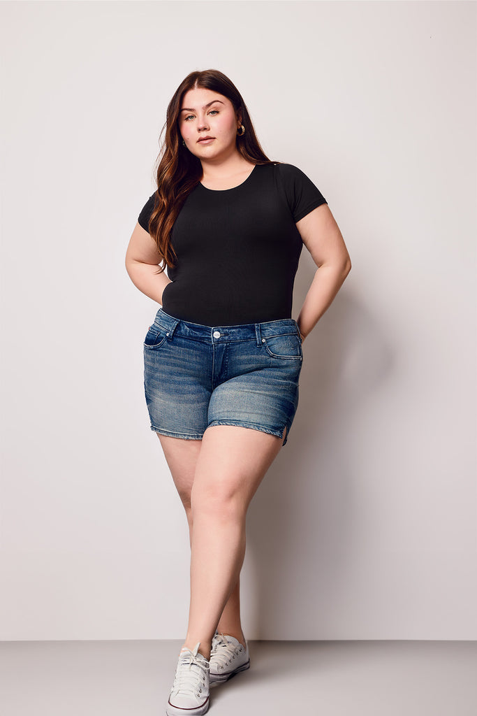 Denim shorts mid rise with side vents in 5.5