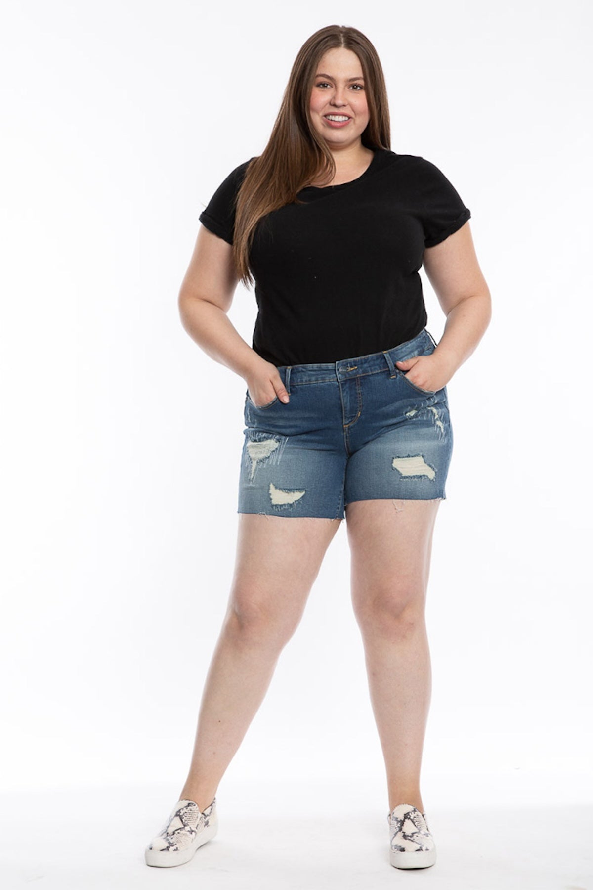 Denim Mid Rise Shorts in 5.5" inseam -  Crystal