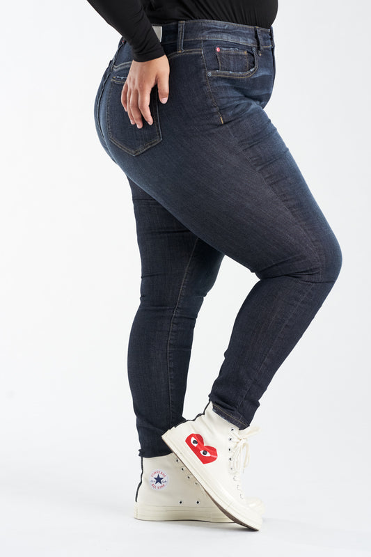 Denim High Rise Skinny in 31" inseam - Sabella