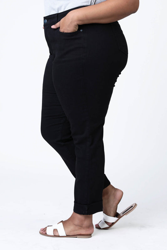 Color High Rise Boyfriend rolled in 28" inseam - Black